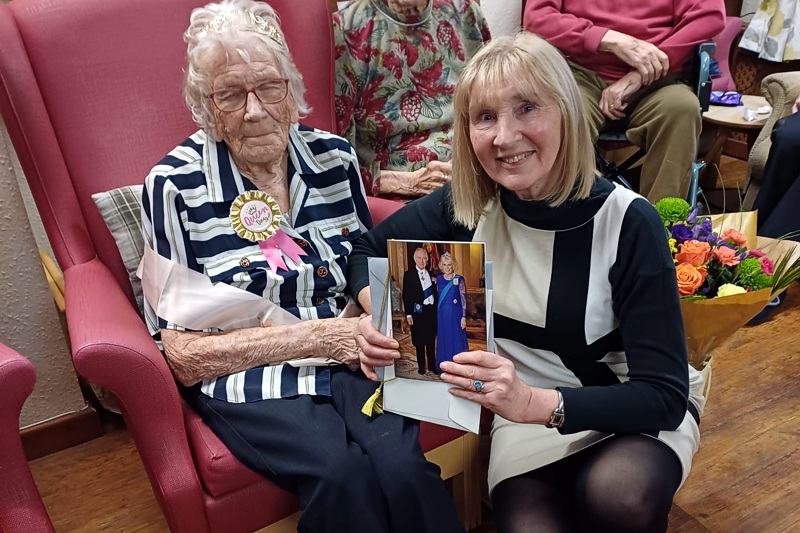 100th Birthday at Hollybank