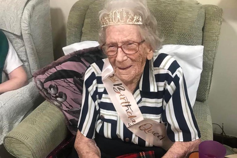 100th Birthday at Hollybank